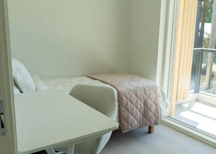 Brand New House With Parking, Sauna, Patio