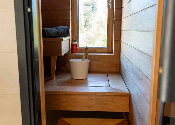 Brand New House With Parking, Sauna, Patio Casa vacanze